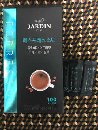 (주)쟈뎅 쟈뎅 에스프레소 스틱 아메리카노 블랙 — 3.67점을 준 리뷰어가 2018년 10월 올린 사용 사진