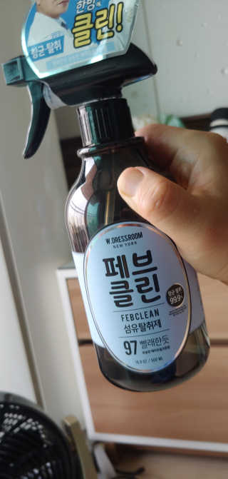 더블유드레스룸 페브클린 500ml — 4.67점을 준 리뷰어가 2018년 8월 올린 사용 사진