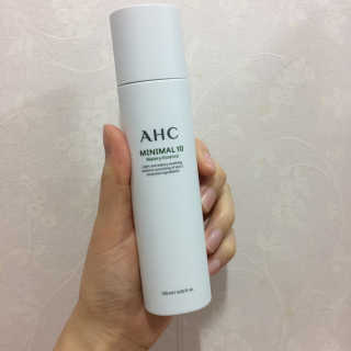 AHC 에이 에이치 씨 미니멀 10 워터리 에센스 — 4점을 준 리뷰어가 2018년 12월 올린 사용 사진