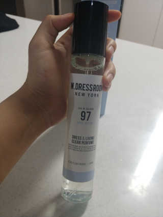 더블유드레스룸 드레스퍼퓸 150ml — 5점을 준 리뷰어가 2018년 8월 올린 사용 사진