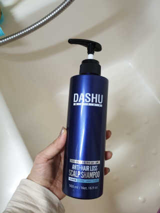 다슈코리아 다슈 데일리 단백질 한방 두피 골드 샴푸 500ml — 5점을 준 리뷰어가 2020년 3월 올린 사용 사진