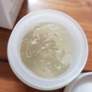 여름엔 이거 없으면 안돼 [버진팜스 푸딩수딩 크림] — 4점을 준 리뷰어가 2020년 1월 올린 사용 사진