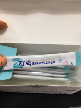 지노바 지락프로바이오틱스포뮬라 — 5점을 준 리뷰어가 2019년 12월 올린 사용 사진