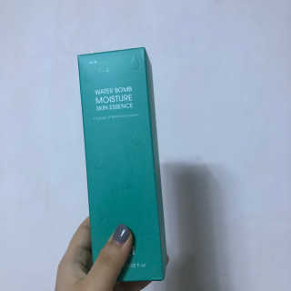 오지아이 워터 밤 모이스처 스킨 에센스 180ml — 5점을 준 리뷰어가 2020년 1월 올린 사용 사진