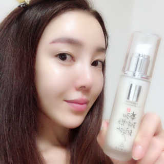 Dr.메디션 본래의 피부로 되돌려주는 리턴미백에센스 — 5점을 준 리뷰어가 2018년 9월 올린 사용 사진