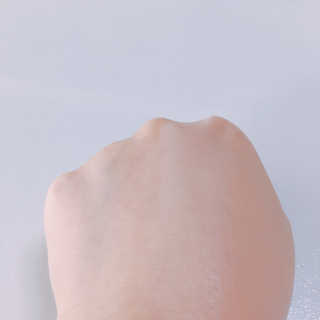 데일리톡스톡스 데일리톡스 듀이 스킨 이펙트 멀티 유즈 컨실러 비비 — 3.83점을 준 리뷰어가 2018년 4월 올린 사용 사진