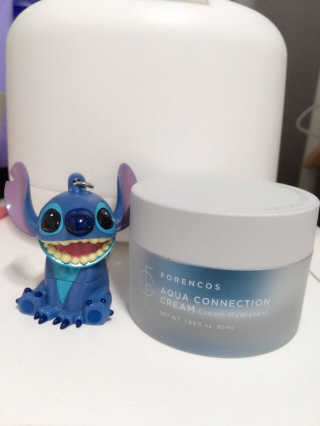 포렌코즈 아쿠아 커넥션 크림 — 3.83점을 준 리뷰어가 2017년 8월 올린 사용 사진