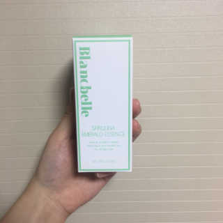 블랑벨 스피루리나 에메랄드 에센스 — 4.17점을 준 리뷰어가 2018년 3월 올린 사용 사진