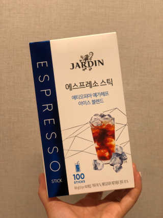 (주)쟈뎅 [쟈뎅] 에스프레소스틱 아이스블렌드 — 4점을 준 리뷰어가 2019년 5월 올린 사용 사진