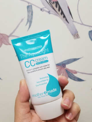 마더메이드 더 아쿠아라이트 CC크림 SPF50+ PA+++ — 5점을 준 리뷰어가 2019년 10월 올린 사용 사진