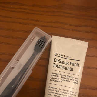 the naked object 디블랙팩치약 디블랙칫솔 세트 — 5점을 준 리뷰어가 2020년 1월 올린 사용 사진