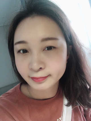 [캔메이크] 매트 플로어 치크 — 4점을 준 리뷰어가 2019년 5월 올린 사용 사진