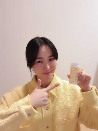 힐링팩토리 오늘도 가볍게 저분자 피쉬 콜라겐 정 — 5점을 준 리뷰어가 2020년 3월 올린 사용 사진