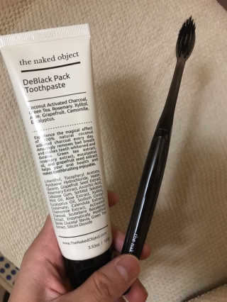 the naked object 디블랙팩치약 디블랙칫솔 세트 — 4점을 준 리뷰어가 2019년 1월 올린 사용 사진