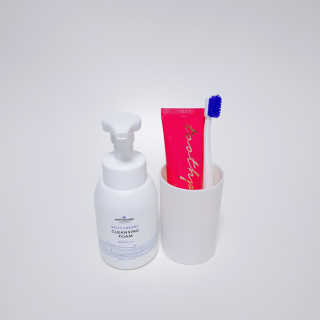 솔테라피 솔티 크리미 클렌징폼 300ml — 3.5점을 준 리뷰어가 2019년 5월 올린 사용 사진