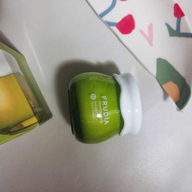 [후르디아] 민감피부 수분크림 비건 아보카도 크림 리뷰 사진
