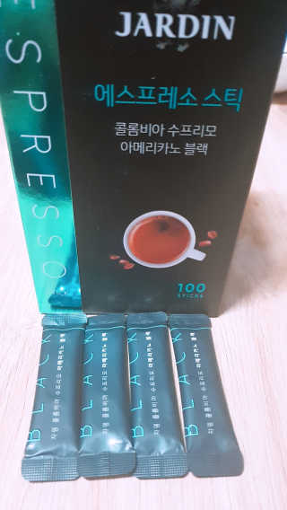 (주)쟈뎅 쟈뎅 에스프레소 스틱 아메리카노 블랙 — 5점을 준 리뷰어가 2018년 10월 올린 사용 사진