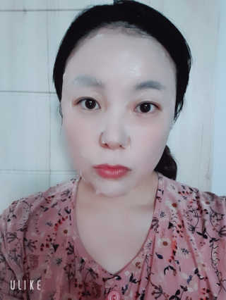 수이스킨 스위스킨-에센스 드레싱 마스크 모이스처 블루 — 5점을 준 리뷰어가 2018년 11월 올린 사용 사진