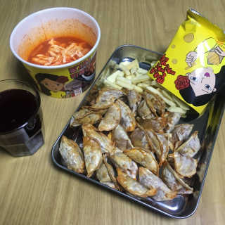 청담동말자싸롱 말자네떡볶이4EA말자네빠삭빠삭감튀5EA — 5점을 준 리뷰어가 2019년 1월 올린 사용 사진