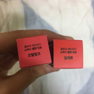 우드버리 울트라에이치디 스무디벨벳틴트 — 3.83점을 준 리뷰어가 2018년 6월 올린 사용 사진