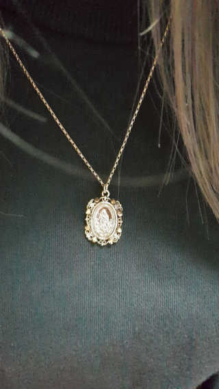 쥬얼카운티 92.5 Silver Byzantine Coin Pendant Necklace — 5점을 준 리뷰어가 2018년 11월 올린 사용 사진