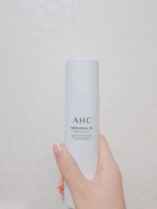 AHC 에이 에이치 씨 미니멀 10 워터리 에센스 — 4점을 준 리뷰어가 2018년 12월 올린 사용 사진