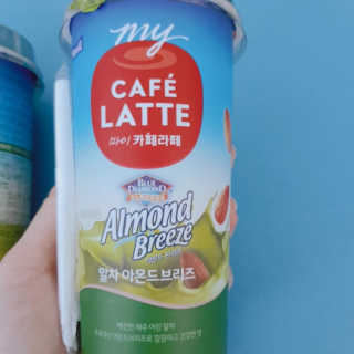마이카페라떼 말차 아몬드브리즈 7개입 — 3점을 준 리뷰어가 2019년 11월 올린 사용 사진