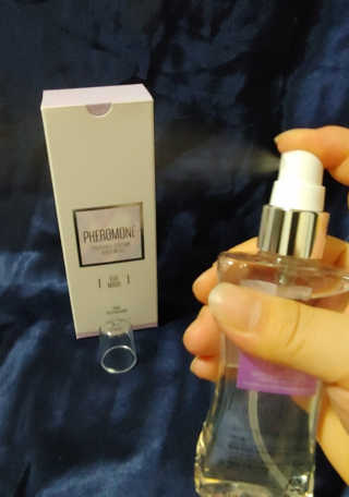 레드컨테이너 페로몬향 퍼퓸 바디미스트 80ml — 5점을 준 리뷰어가 2020년 3월 올린 사용 사진