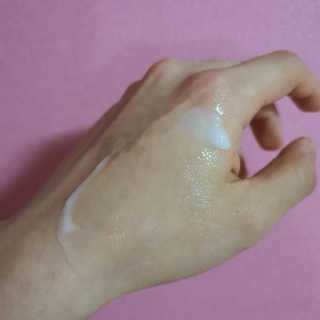 레드컨테이너 페로몬향 퍼퓸 바디에멀전 — 4점을 준 리뷰어가 2020년 3월 올린 사용 사진