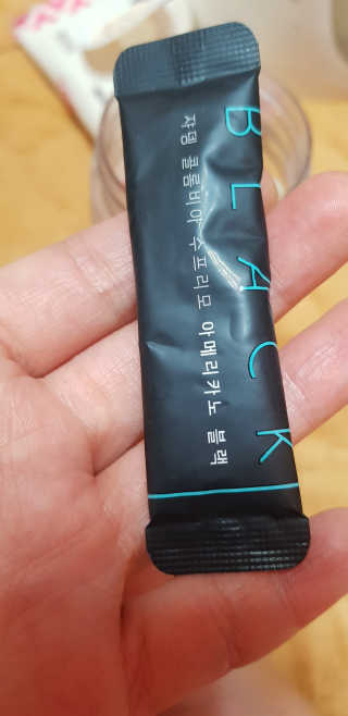 (주)쟈뎅 쟈뎅 에스프레소 스틱 아메리카노 블랙 — 5점을 준 리뷰어가 2018년 10월 올린 사용 사진