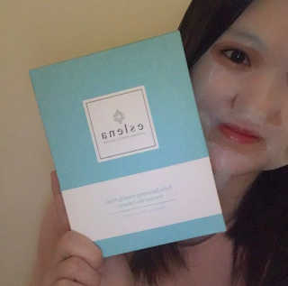 에슬레나 엑스트라 밸런싱 힐링 마스크 10장 — 4점을 준 리뷰어가 2017년 11월 올린 사용 사진