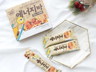 견과가 똘똘 뭉쳐들어간 넛츠몬 에너지바 1BOX 6개입 — 4.5점을 준 리뷰어가 2018년 1월 올린 사용 사진