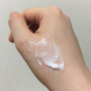 헤브닝 인텐시브 화이트닝크림 50ml — 5점을 준 리뷰어가 2018년 9월 올린 사용 사진