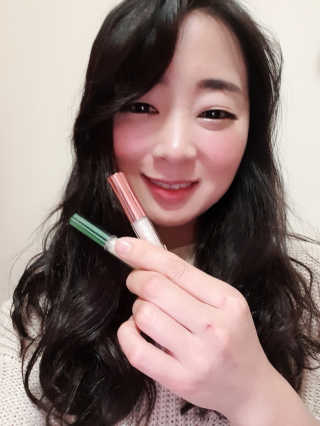 [블랙루즈] 펄블리 아이 글리터 2종 — 5점을 준 리뷰어가 2019년 1월 올린 사용 사진