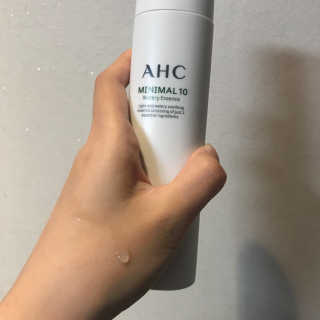 AHC 에이 에이치 씨 미니멀 10 워터리 에센스 — 5점을 준 리뷰어가 2018년 11월 올린 사용 사진