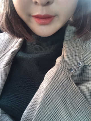 [블랙루즈] 에어 핏 벨벳 틴트5 1+1 — 5점을 준 리뷰어가 2019년 11월 올린 사용 사진