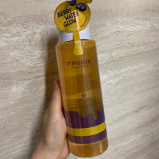 [후르디아] 대용량 약산성 블루베리 허니 꿀광토너 — 4.5점을 준 리뷰어가 2019년 8월 올린 사용 사진
