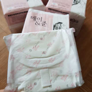 메이앤준 소프트맥스 생리대 — 5점을 준 리뷰어가 2019년 4월 올린 사용 사진