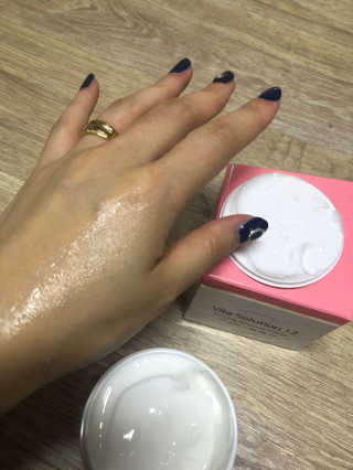 지고트 비타솔루션12 퍼밍 앰플 크림 100ml — 5점을 준 리뷰어가 2019년 7월 올린 사용 사진