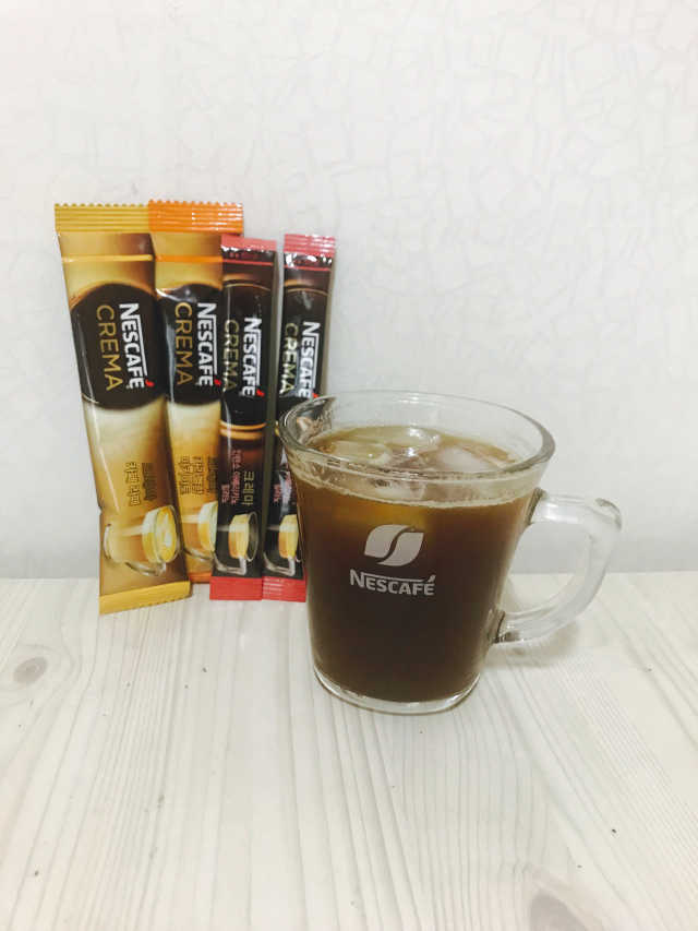 네스카페 크레마 리뷰 사진