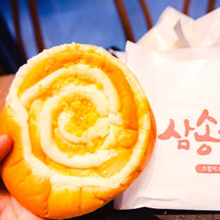 삼송빵집 부천점 [삼송빵집 부천역사점]삼송빵집 특별세트 — 5점을 준 리뷰어가 2019년 7월 올린 사용 사진