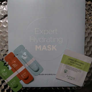 아이뽀 모든 피부 타입을위한 AIPPO Expert Hydrating Mask — 4.33점을 준 리뷰어가 2018년 3월 올린 사용 사진
