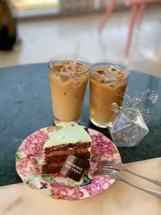 [밴보시부티크] 아메리카노2잔+오늘의케이크 — 1점을 준 리뷰어가 2019년 4월 올린 사용 사진