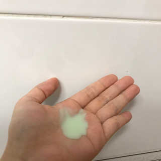셀리본 하수오 내츄럴 프리벤션 탈모관리 샴푸 300ml — 4점을 준 리뷰어가 2019년 11월 올린 사용 사진