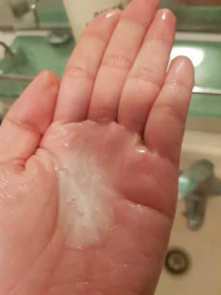 (주)에네스티 내추럴 촉촉  오트밀 바디워시 500ml — 5점을 준 리뷰어가 2019년 11월 올린 사용 사진