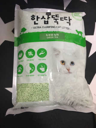 [펫토리아] BEST 고양이두부모래 6L 한삽뚝딱 — 3점을 준 리뷰어가 2019년 1월 올린 사용 사진