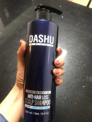 다슈코리아 다슈 데일리 한방 두피 골드 샴푸 500ml — 3.5점을 준 리뷰어가 2019년 2월 올린 사용 사진