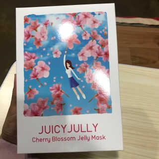 쥬시줄리 체리블라썸 젤리겔 마스크 — 4.5점을 준 리뷰어가 2020년 3월 올린 사용 사진