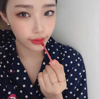 [블랙루즈] 에어 핏 벨벳 틴트3 택1+랜덤1 — 5점을 준 리뷰어가 2019년 3월 올린 사용 사진