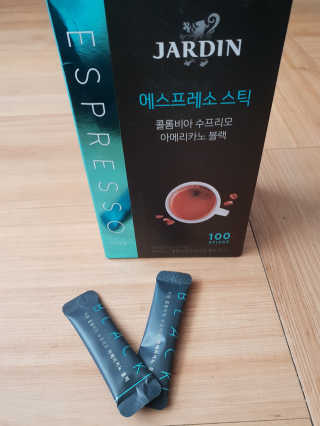(주)쟈뎅 쟈뎅 에스프레소 스틱 아메리카노 블랙 — 4.5점을 준 리뷰어가 2018년 10월 올린 사용 사진